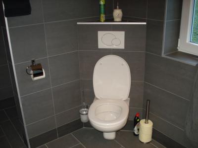 Toilet badkamer 1